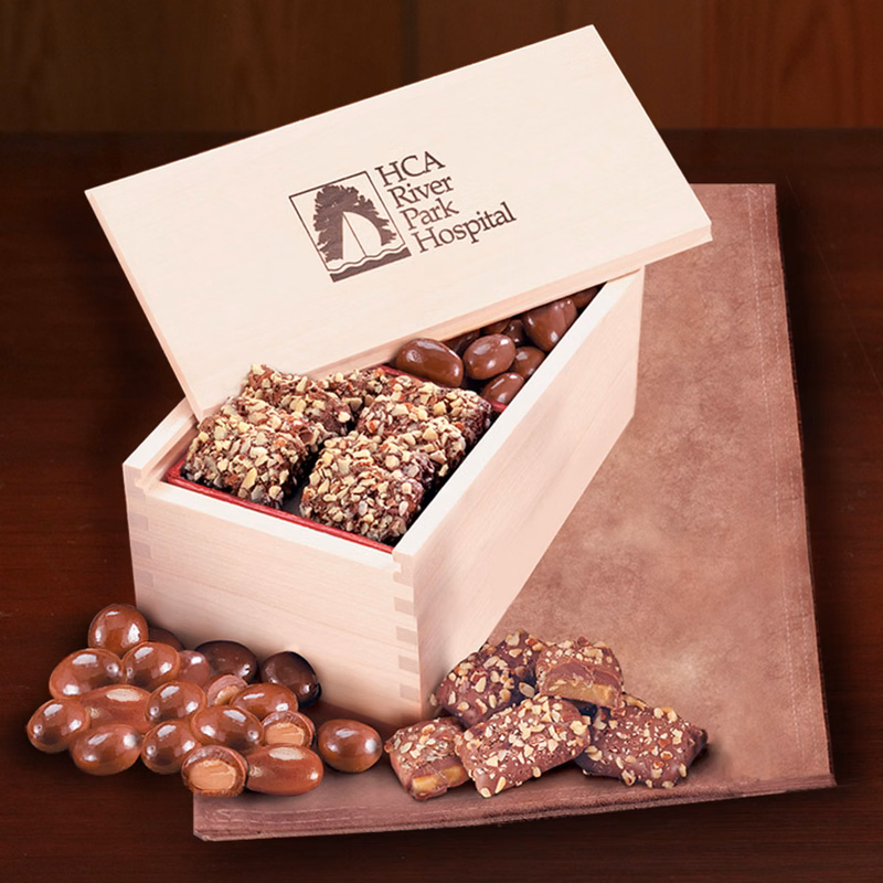 English Toffee & Chocolate Almonds in Wooden Collector's Box