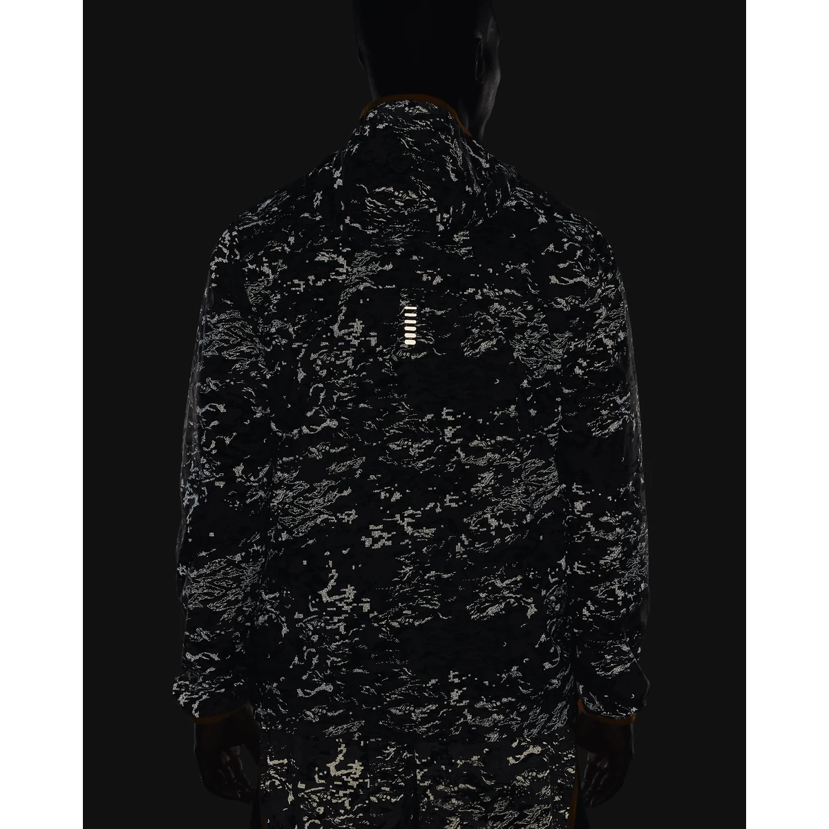 Men's UA OutRun The Storm Reflective Packable Jacket 1
