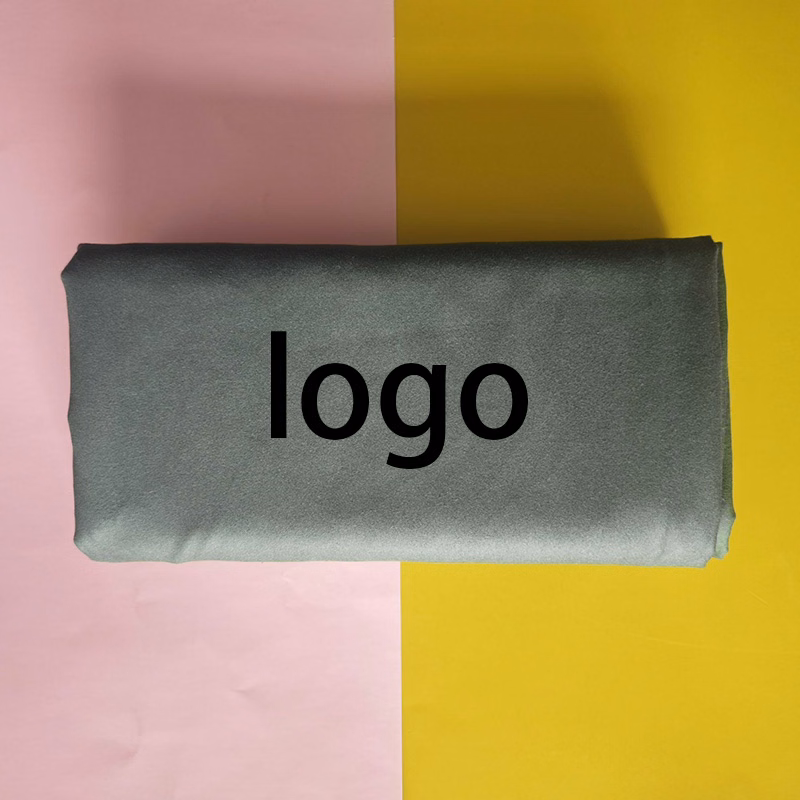 Compact Outdoor Magnetic Towel - Portable Beach Towel