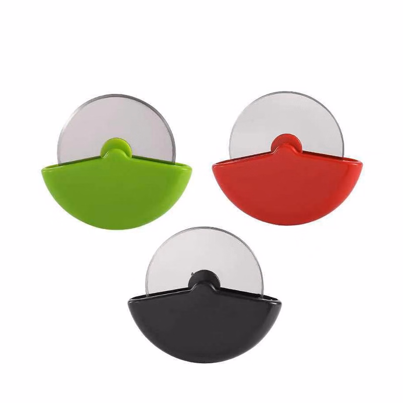 Round Roller With Cover Pizza Cutter