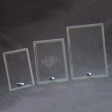 Beveled Vertical Rectangle W/ Aluminum Pole Award 1