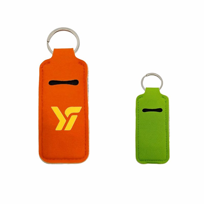 MOQ50 Outdoor Portable Lipstick Case with Keychain