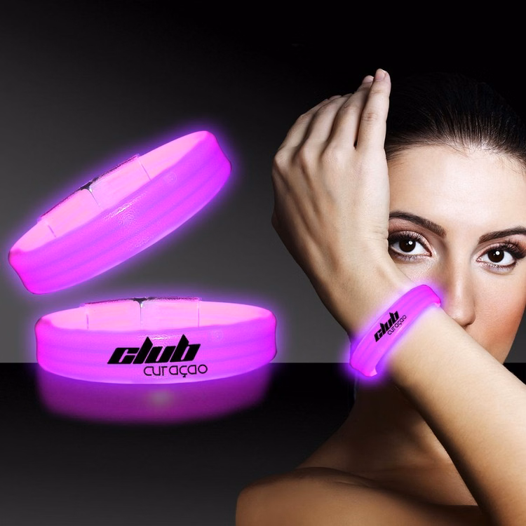 Pink 9" Deluxe Triple Wide Light Up Glow Bracelet