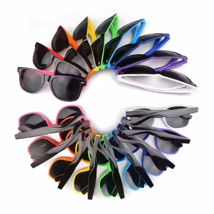 Two Tone Classic Polarized Sunglasses