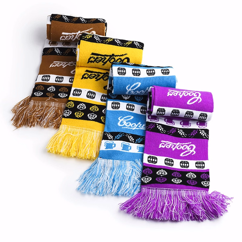 Two-Tone Knit Scarf With Fringe