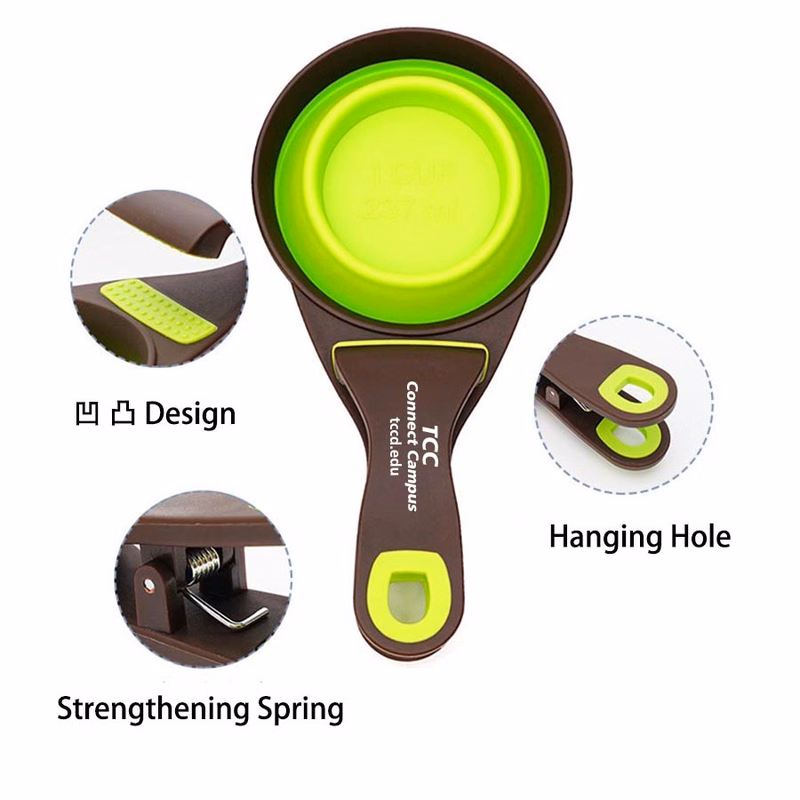 Dog Scoop with Sealing Clip
