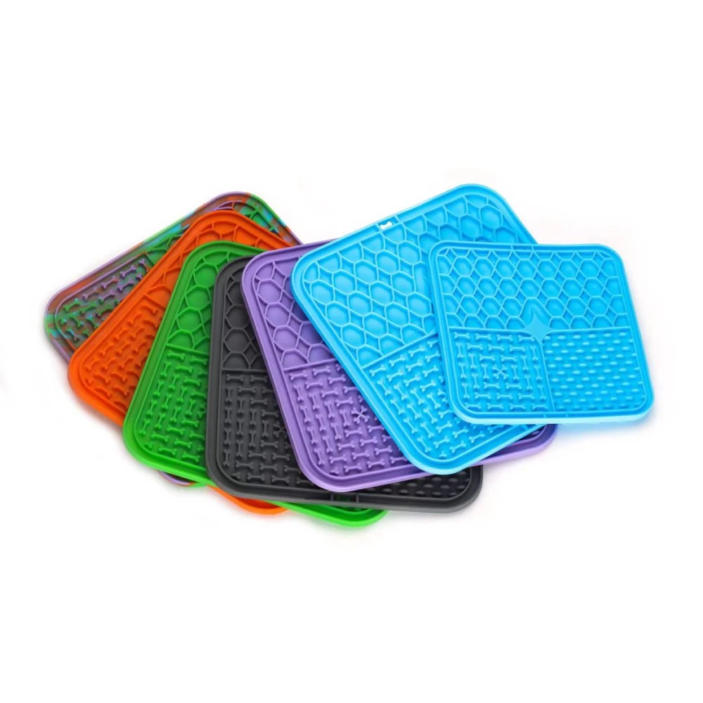 Silicone licking Pad For Pets 1