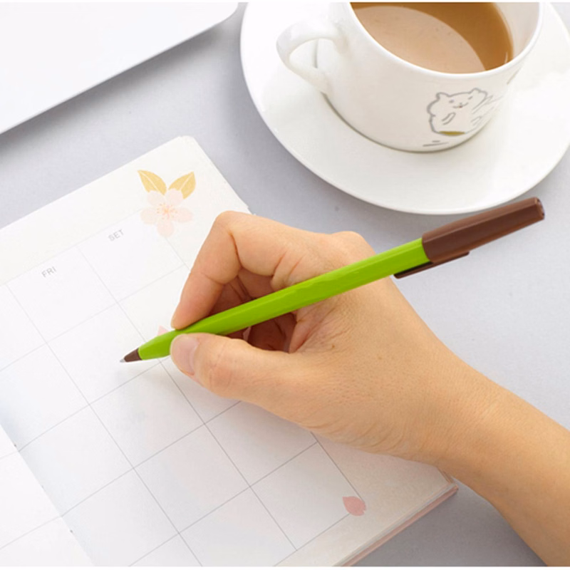 Smooth Writing Classic Plastic Ballpoint Pen