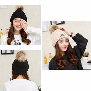 Women Winter Knitted Beanie Cap with Faux Fur
