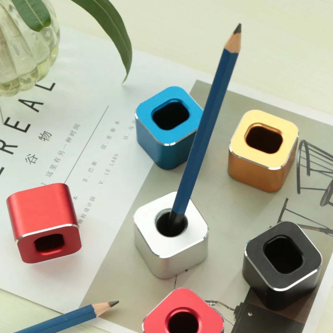 Aluminum Alloy Pen Holder 1