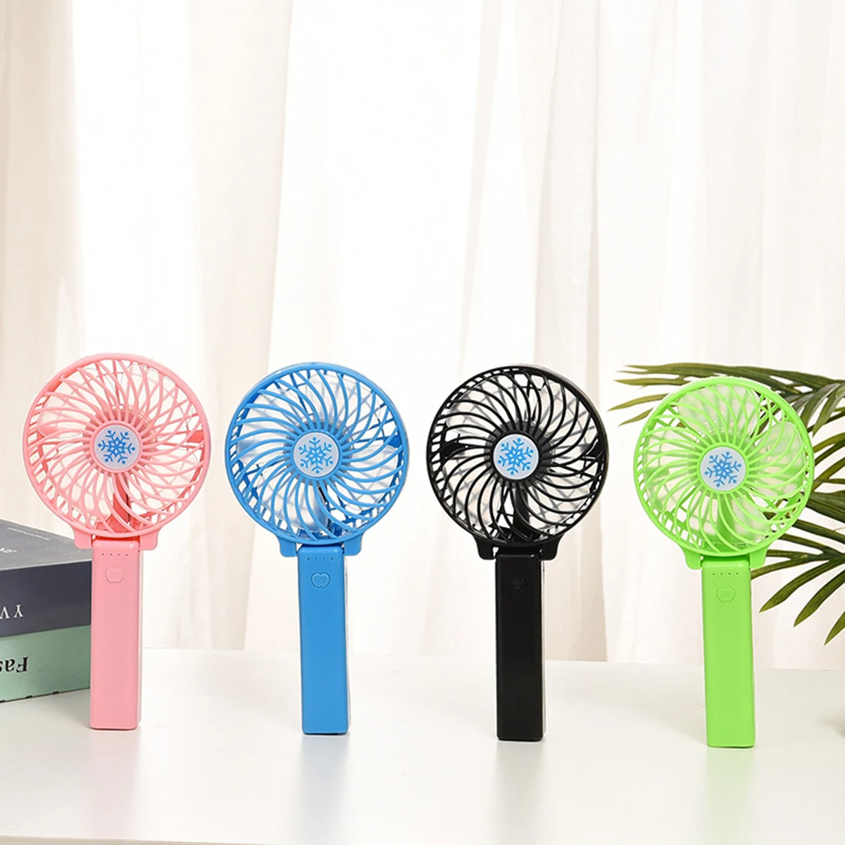Small USB Handheld Fan 1