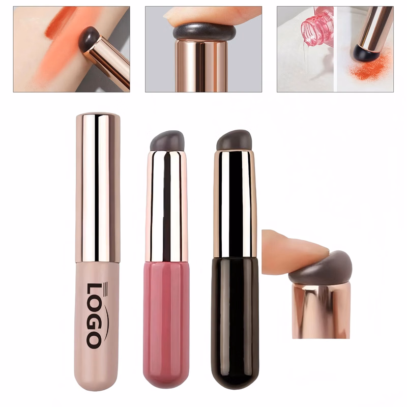 Portable Silicone Lip Brush With Dust-Proof Cover