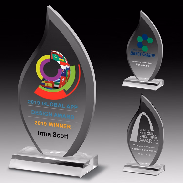 Multi-Faceted Acrylic Award (4" x 7 3/4" x 3/4") - Screen Imprint