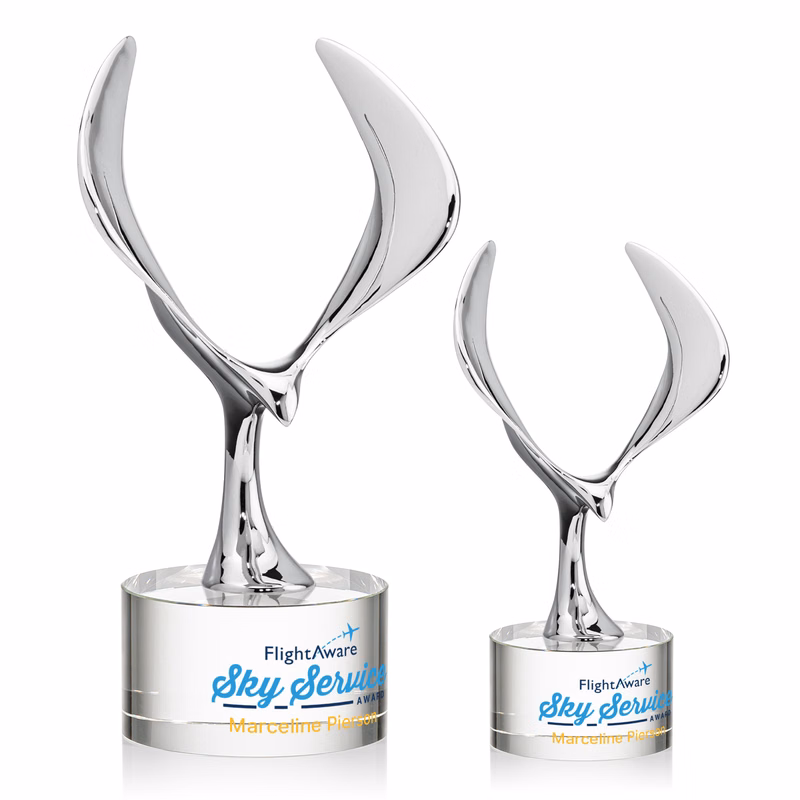 Maverick Eagle VividPrint™ Award on Marvel Base - Clear