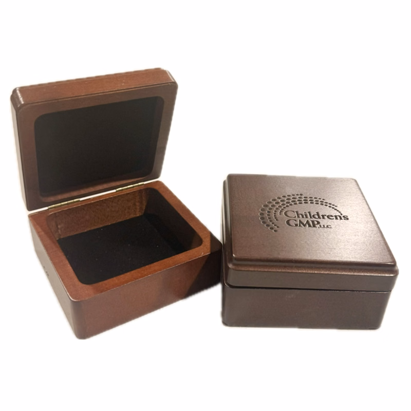 Hinged Lid Ring Box, 4" x 4" x 2"