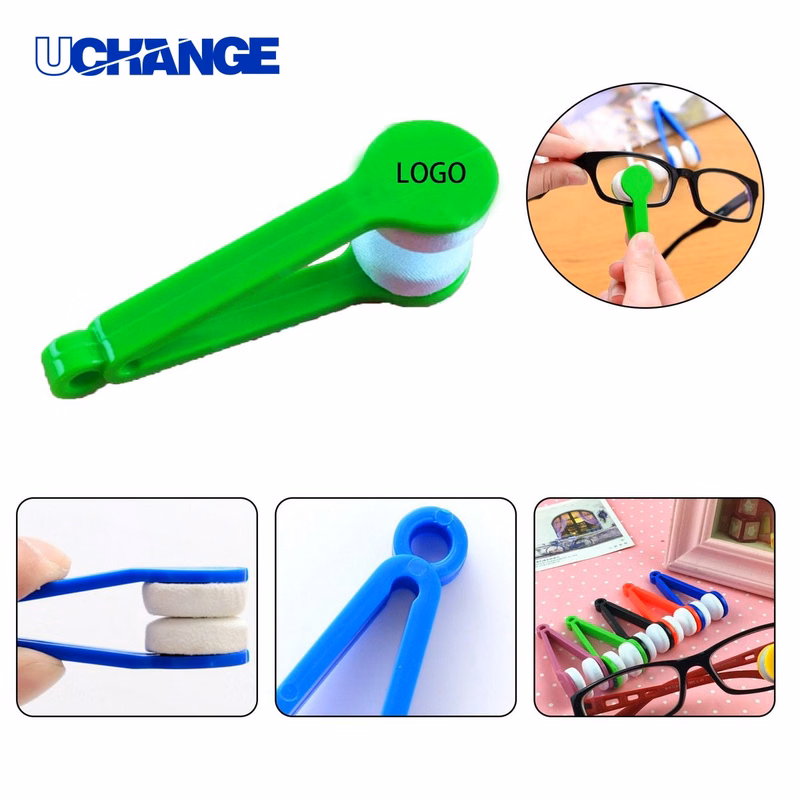 Eyewear Cleaning Clip Tool