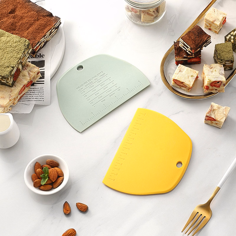 Flexible Curved Edge Silicone Bowl Scraper