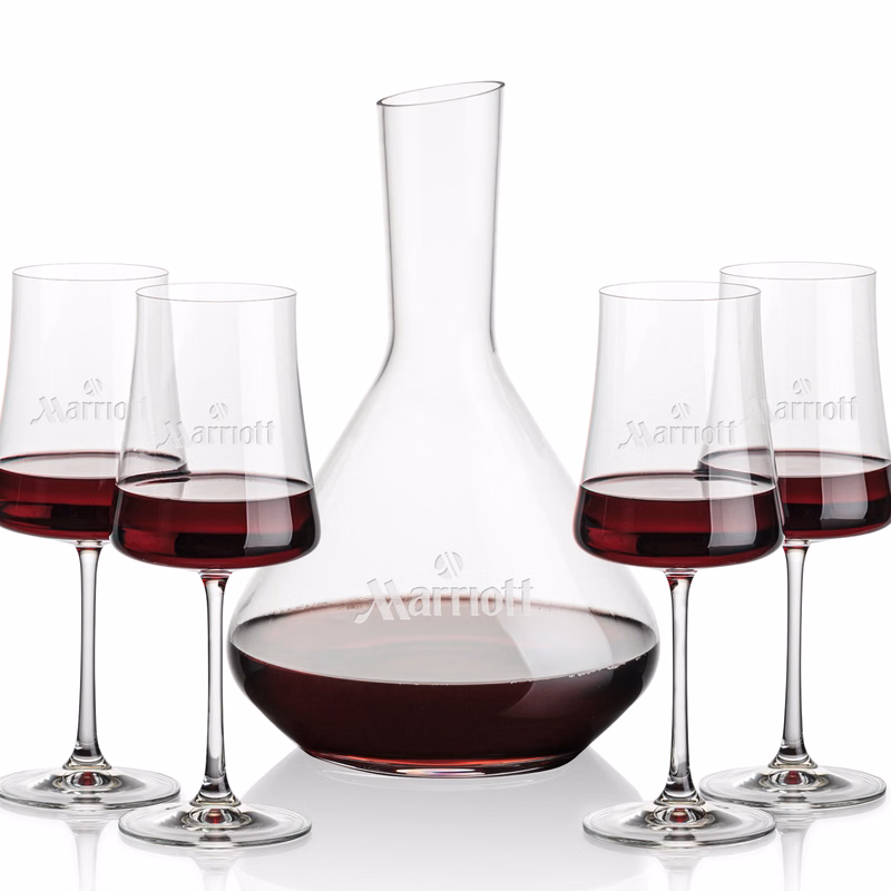 Terrassa Carafe & Dakota Wine