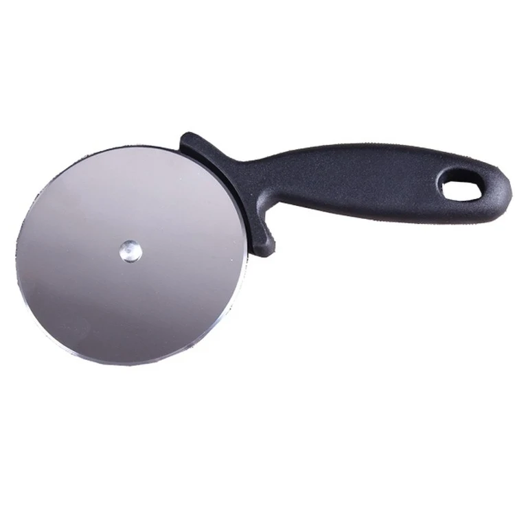 Small Pizza Cutter With PP Handle 1
