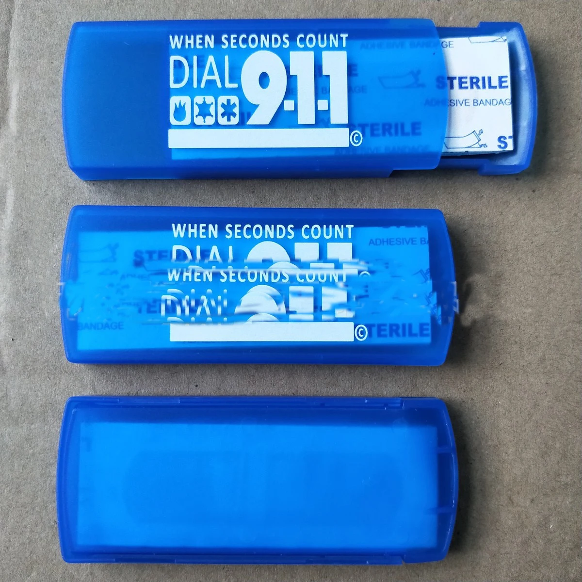 Portable Bandage Dispenser Case 1