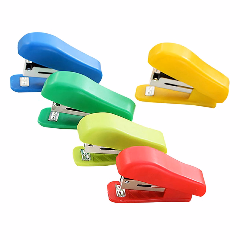Mini stapler