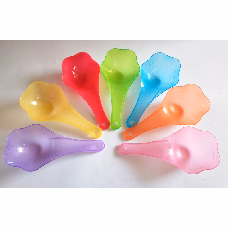 Pet spoon