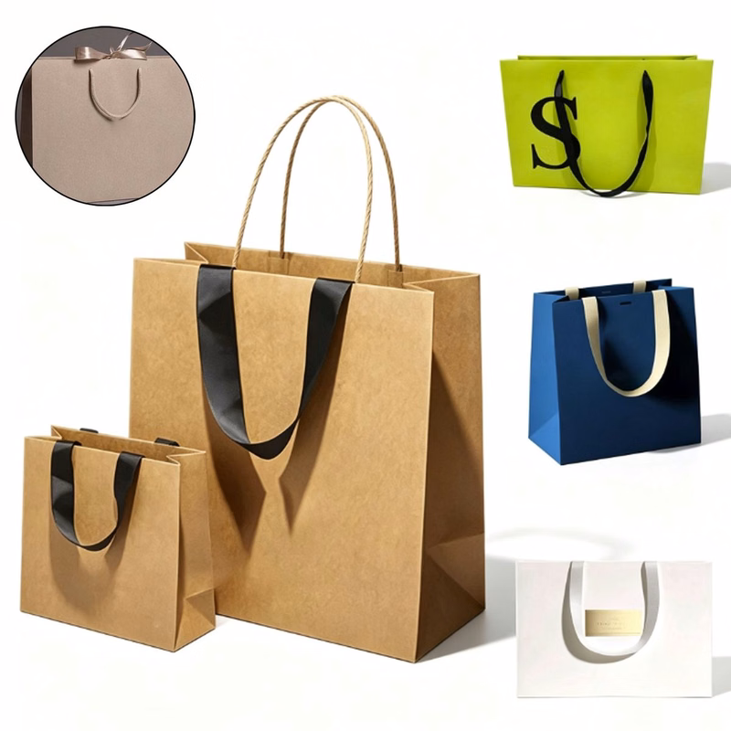 Customized Hand-held Paper Bags For Clothing Souvenirs
