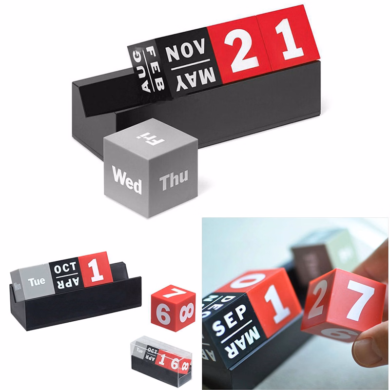 Cube Desk Calendar