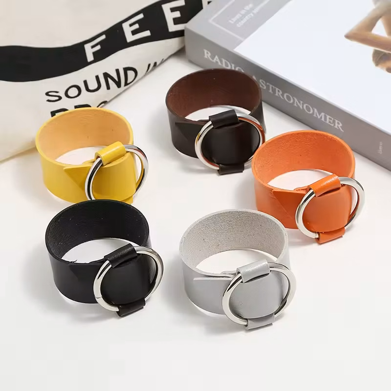 PU Punk Trend Hoop Bracelet