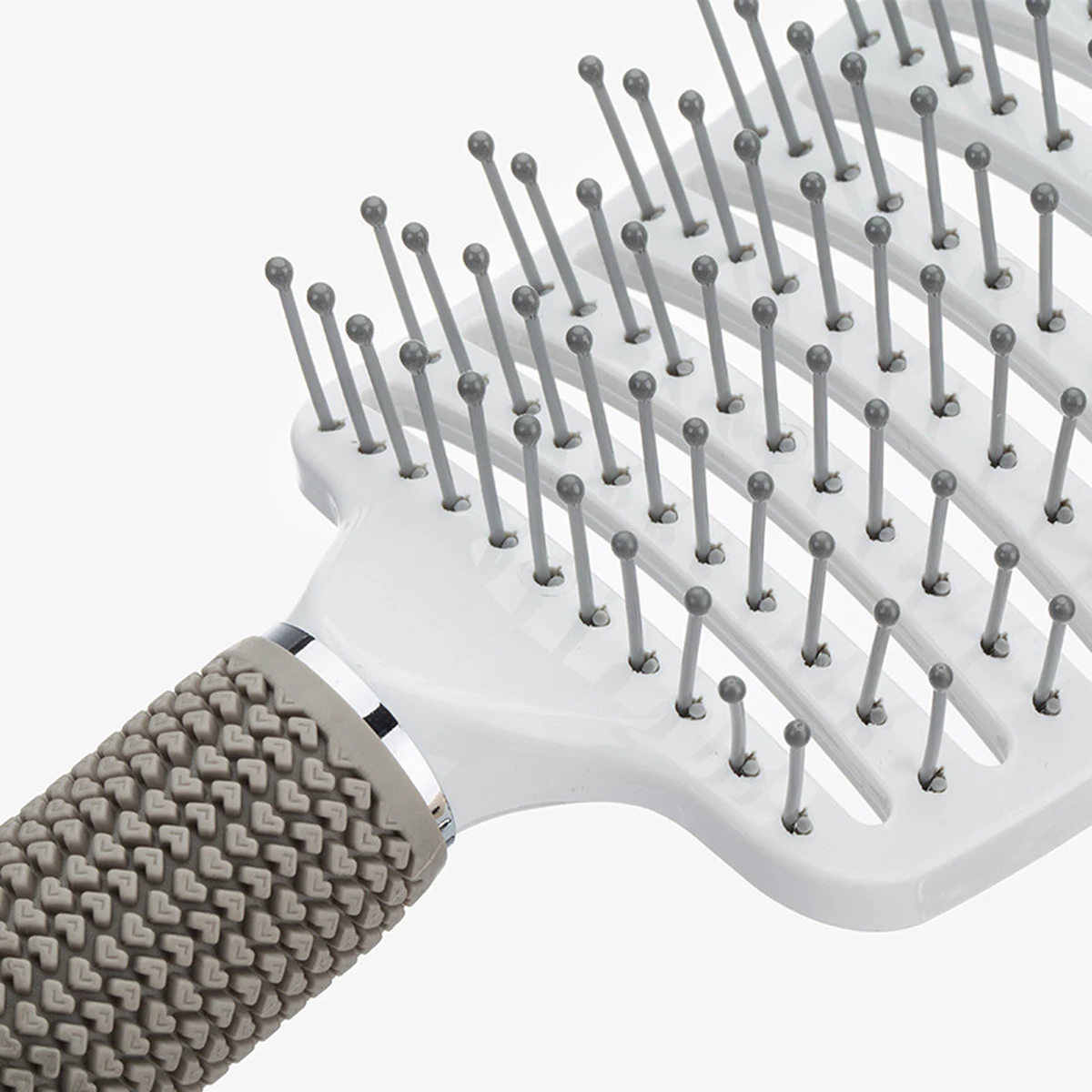 Curved Vented Detangling Brush 1