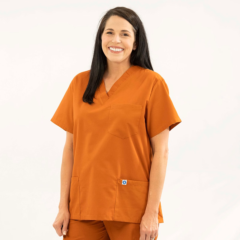 Spectrum's Three-Pocket Scrub Top