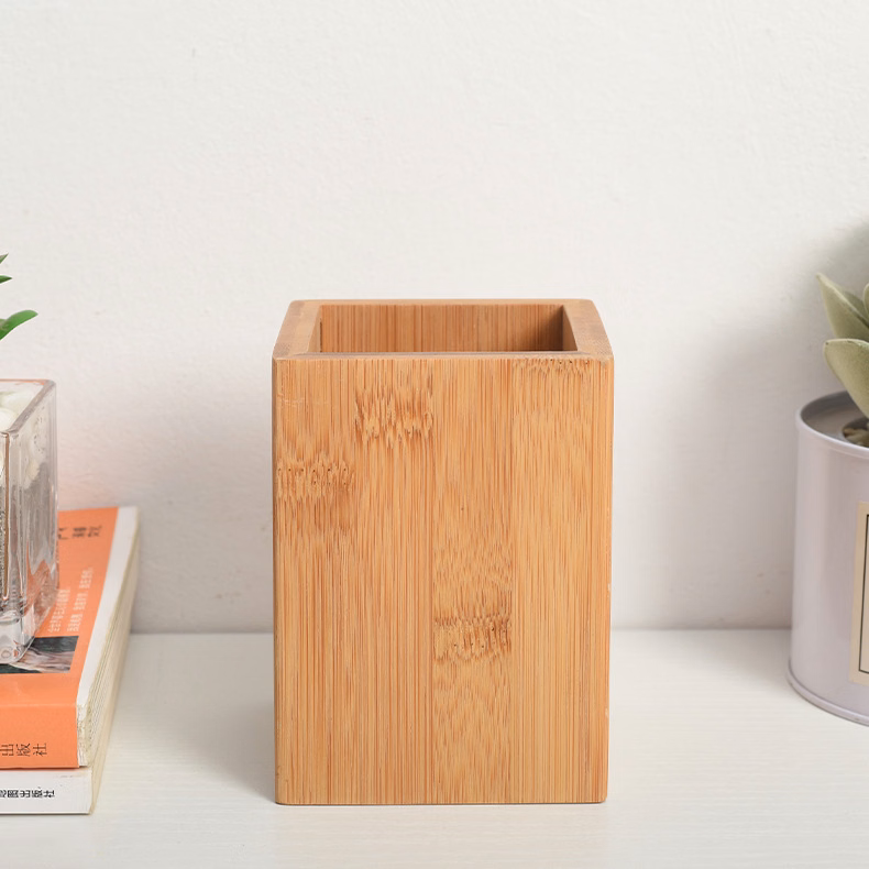 Wooden pen holder
