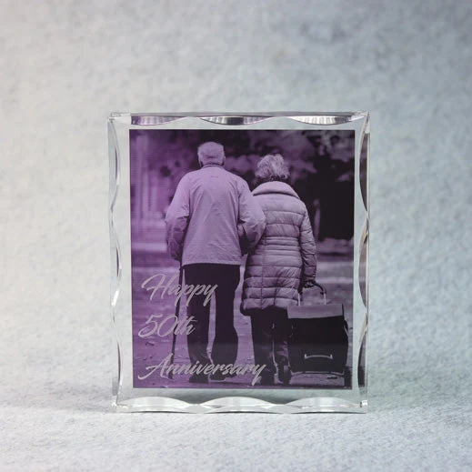 Acrylic Block With Scallop Edge 1