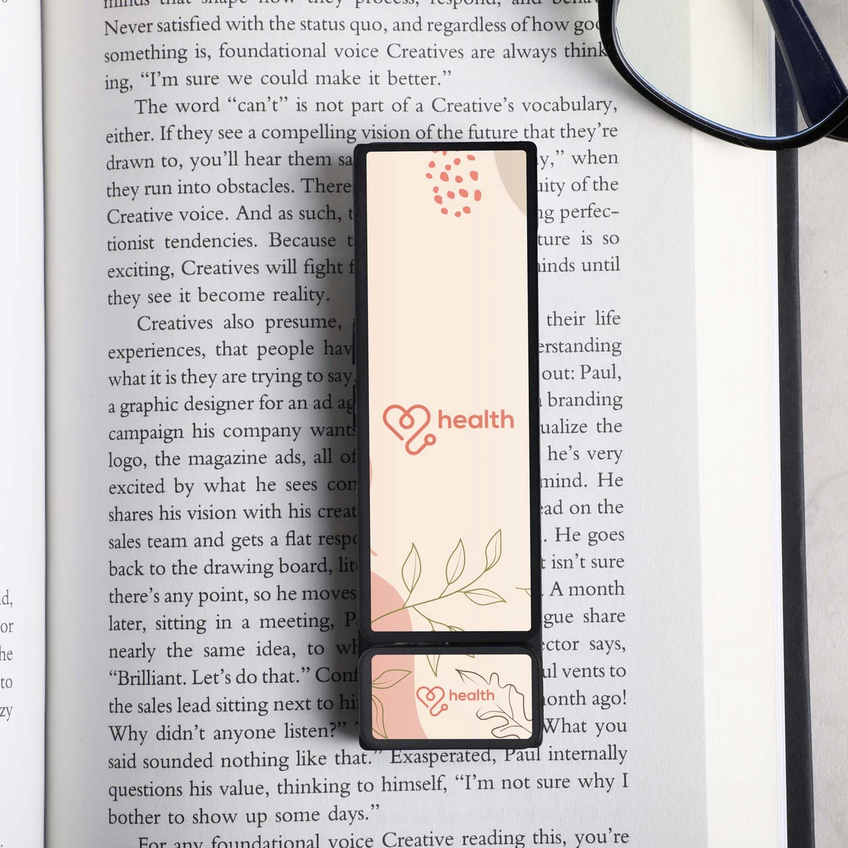 Lit-Erature Clip-On Reading Light, promotional household item with logo imprint 1