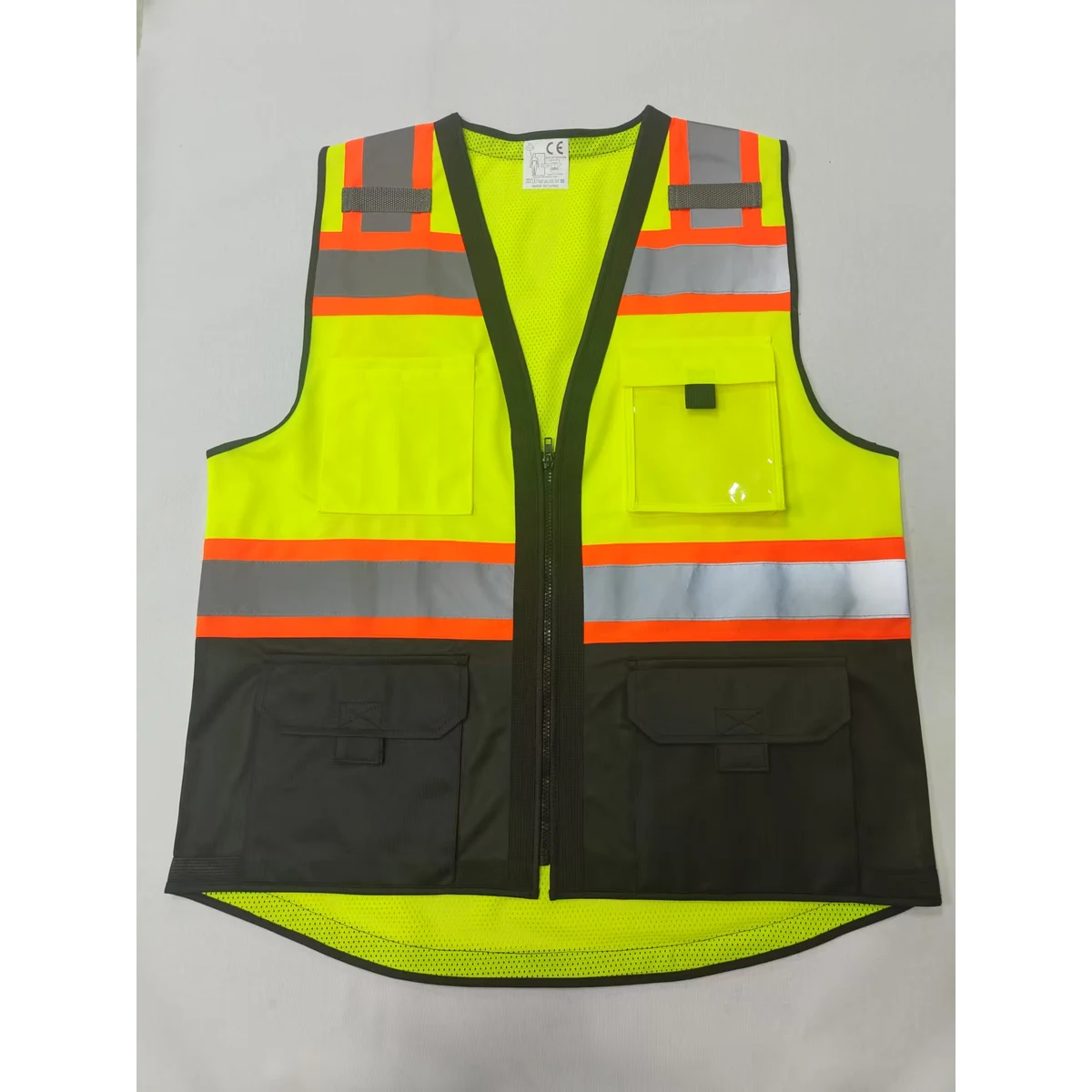 Safety jacket with multiple pockets 1