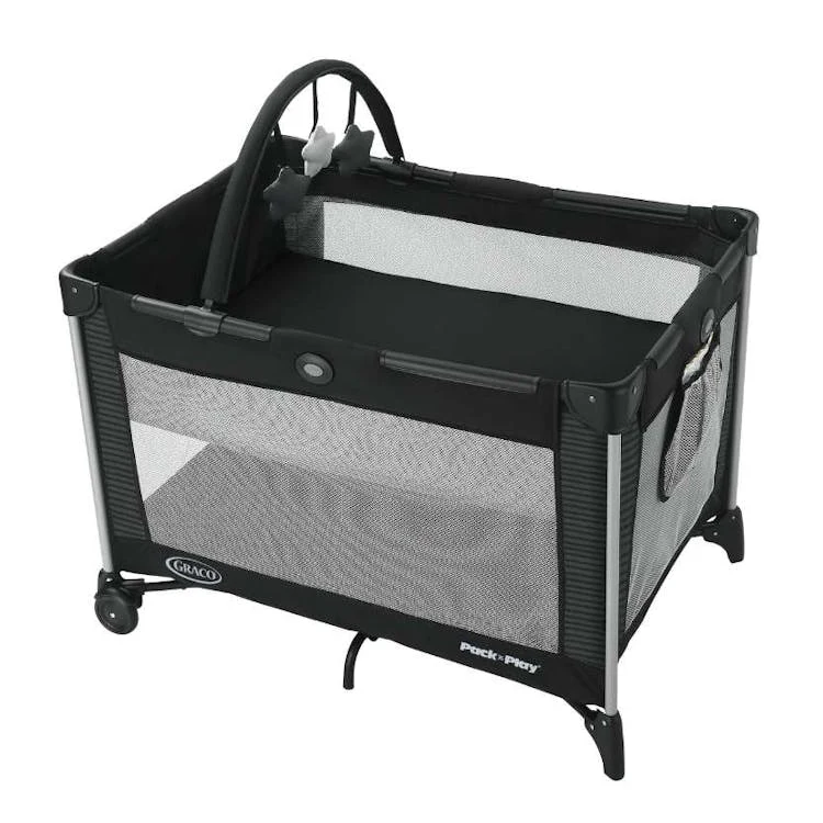 Pack 'n Play On the Go Playard with Folding Bassinet Kaden 1