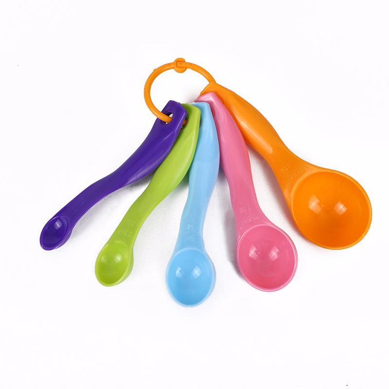 5 Piece Plastic Measuring Spoon Set