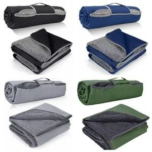 Outdoor Foldable Waterproof Blanket with Sherpa Lining 1