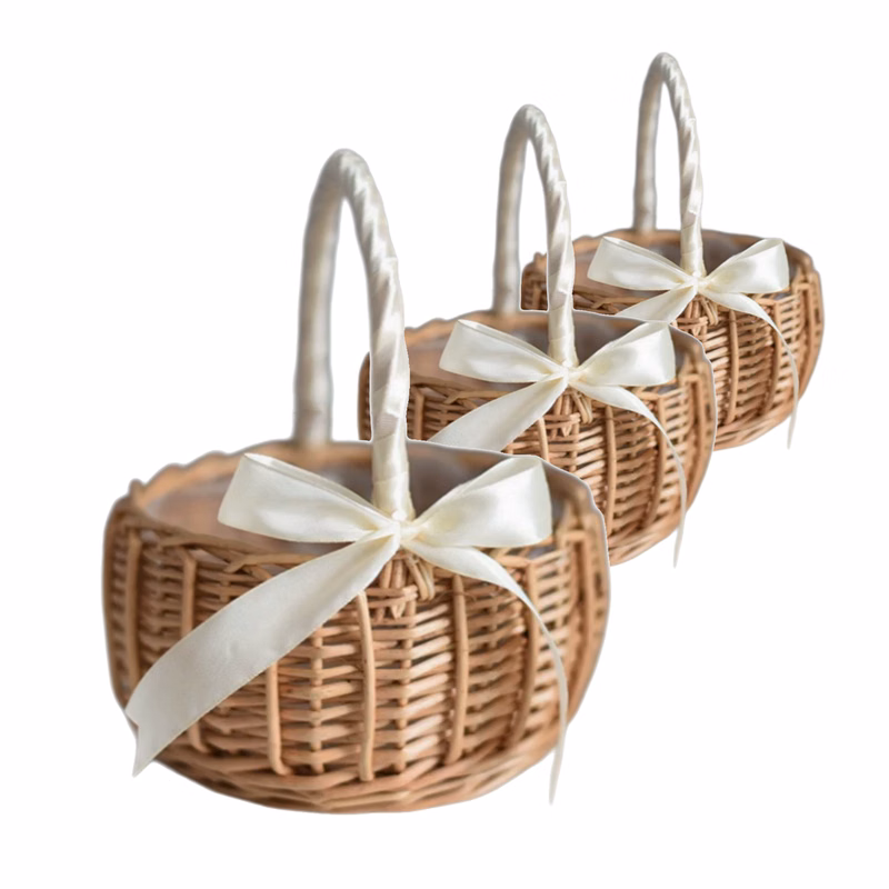 Hand-Held Picnic Storage Basket