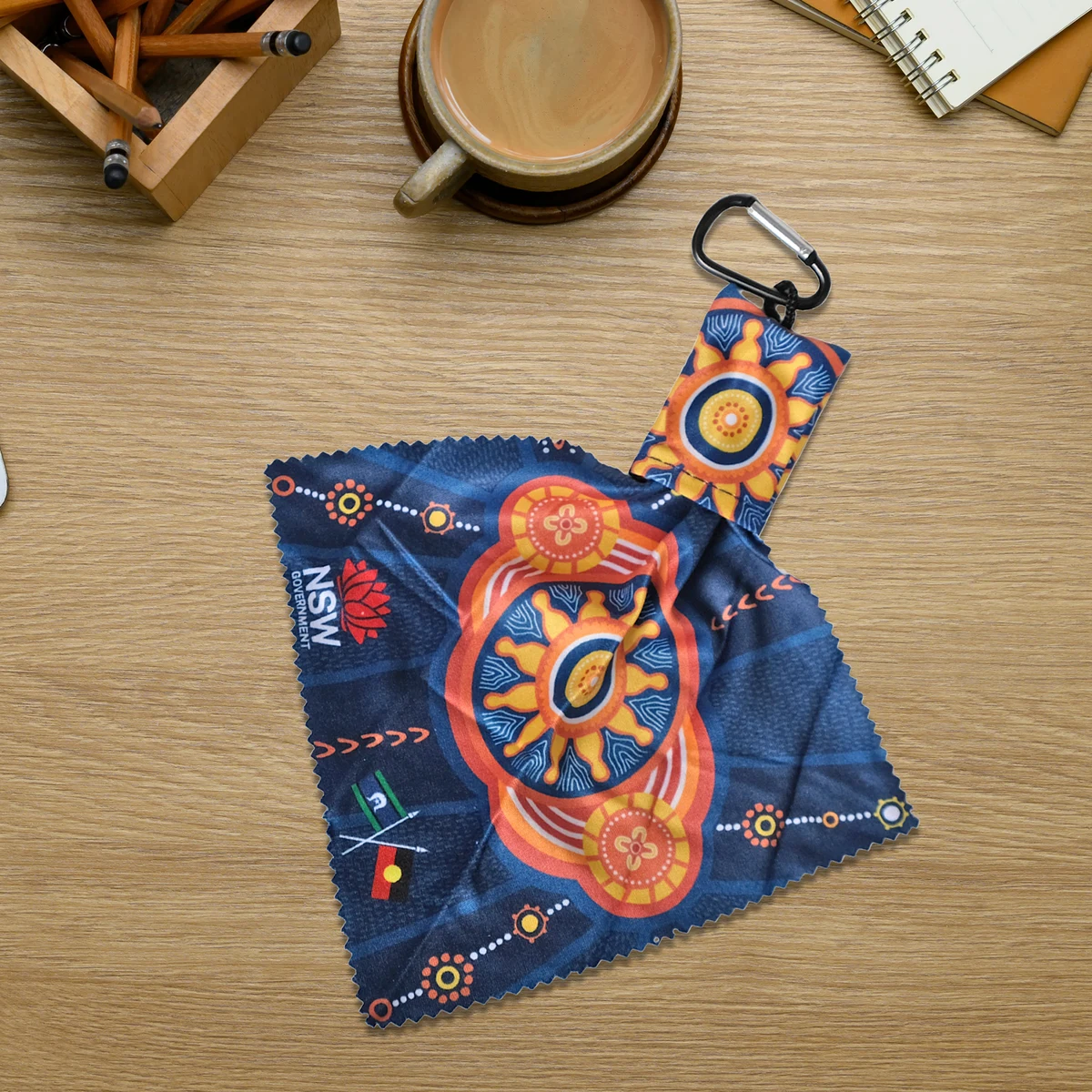 E-Z Import Small Microfiber Cloth W/ Carabiner 1