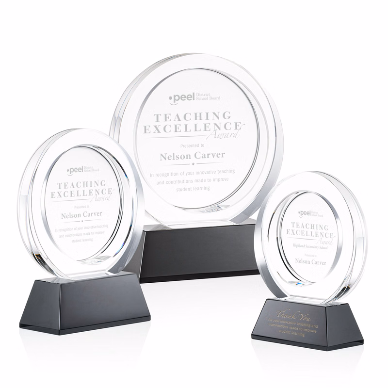 Templeton Award on Base - Black