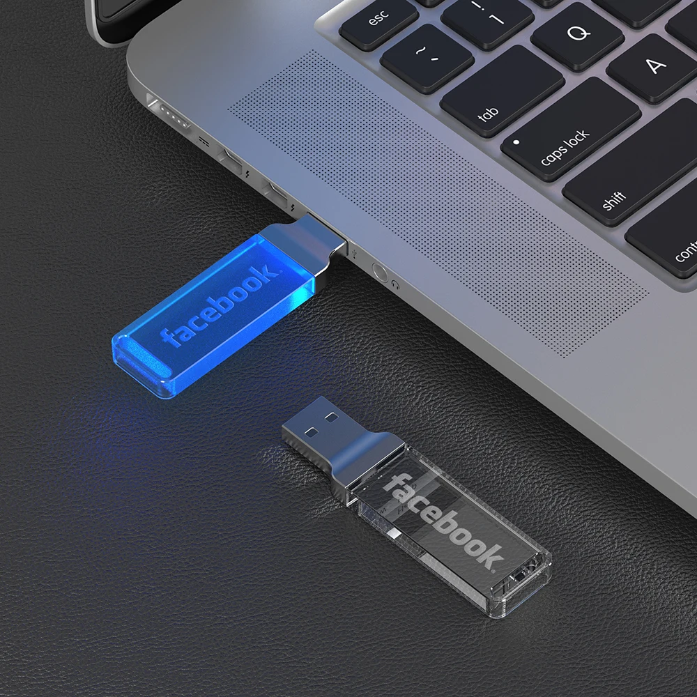 Archer Heights Light-Up USB Flash Drive 1