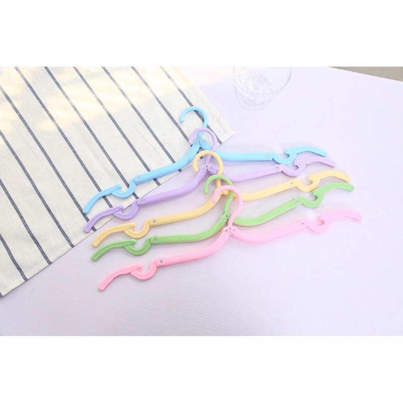 Folding Hanger