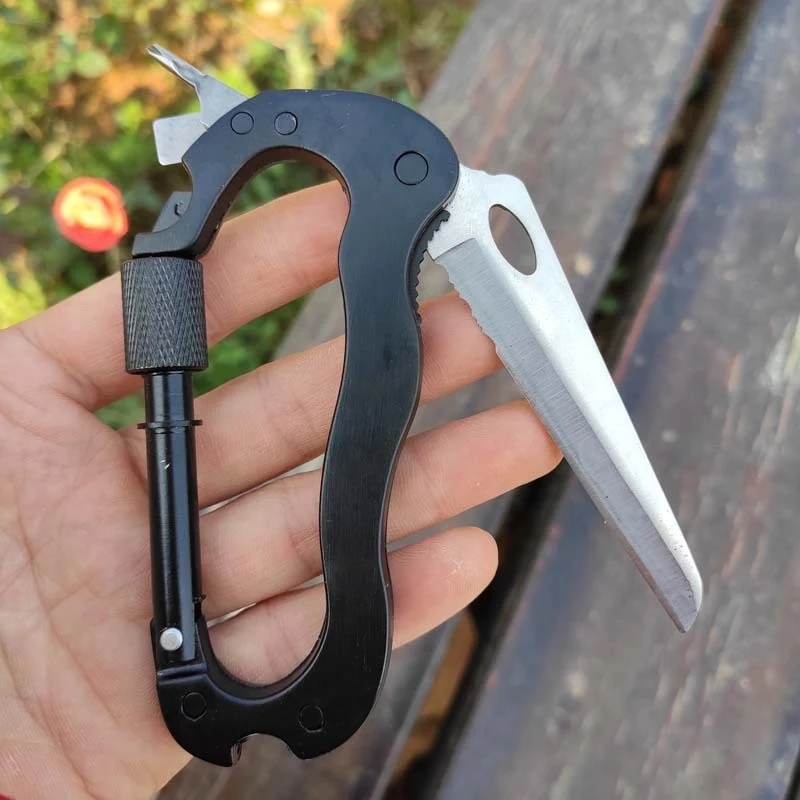 Multifunction Carabiner 1