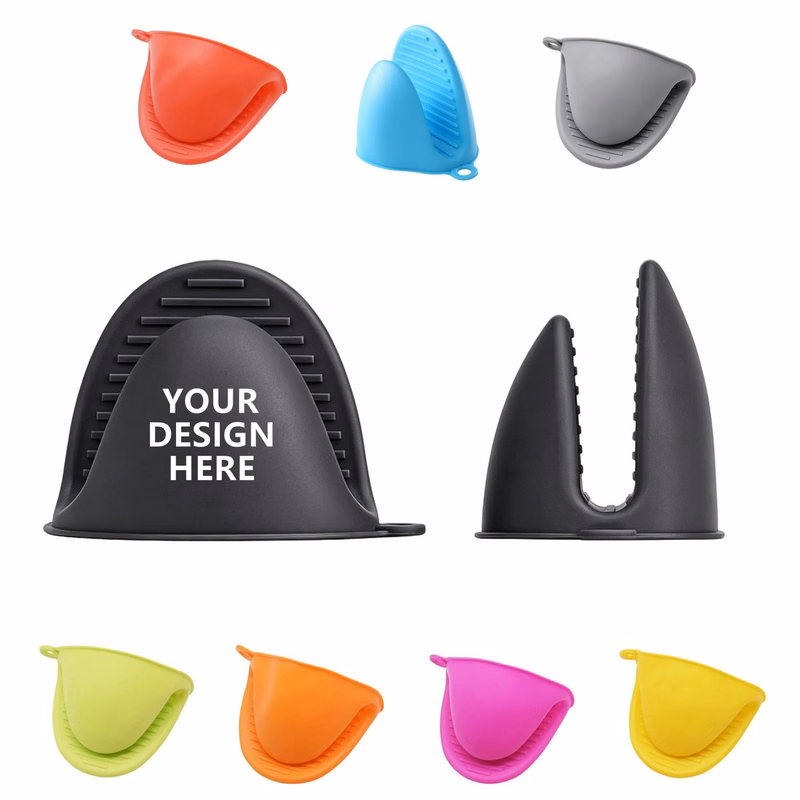 Heat Proof Kitchen Mitt With Hanging Loop