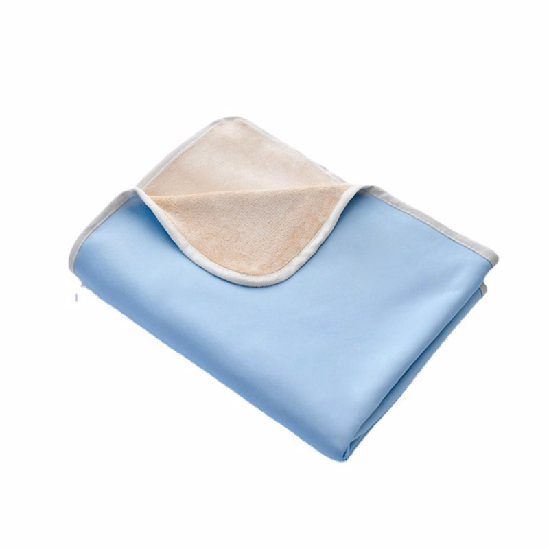Soft Cooling Blanket Absorbs Heat