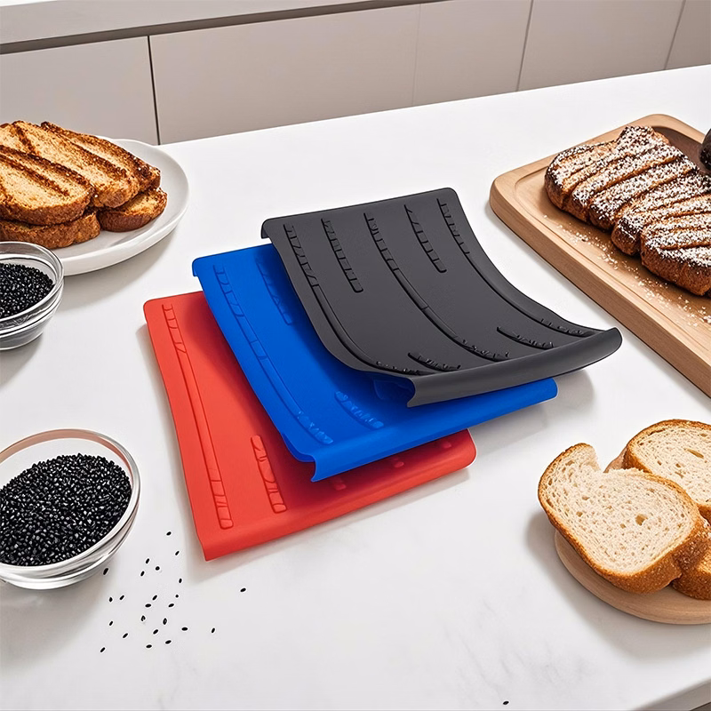 Silicone Heat Gripper For BBQ And Kitchen Safety Handling