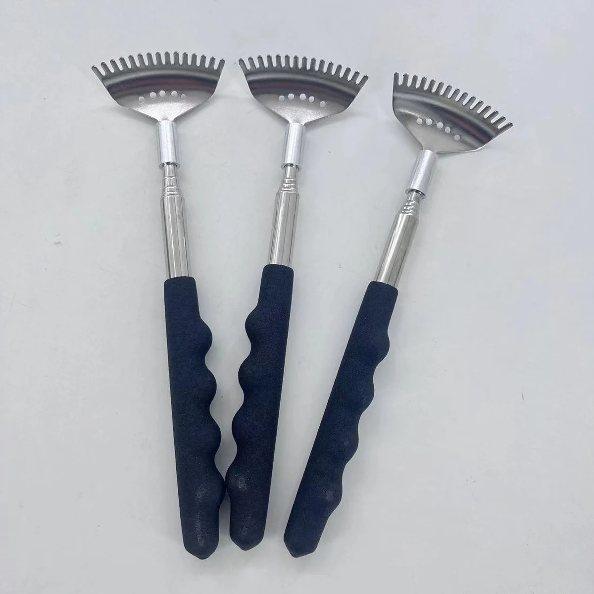 Extendable Stainless Steel Back Scratcher 1