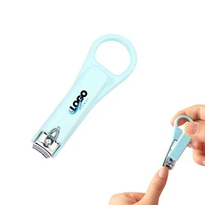 Nail Clippers With Plastic Shell 1
