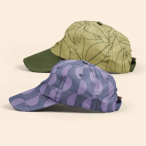 6-PANEL HAT - CURVED BRIM - UNSTRUCTURED - POLY TWILL 4CP 1
